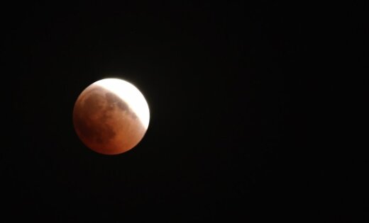   Photo: Lunar eclipse in other parts of the world 