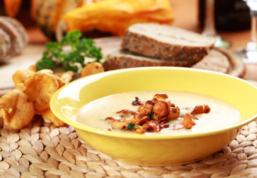 Рецепт лета: крем-суп из лисичек