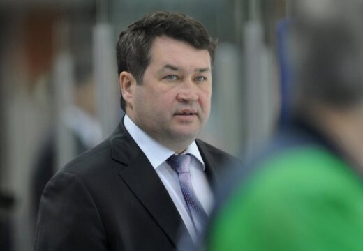 Чемпион КХЛ-2011 отправил тренера в отставку