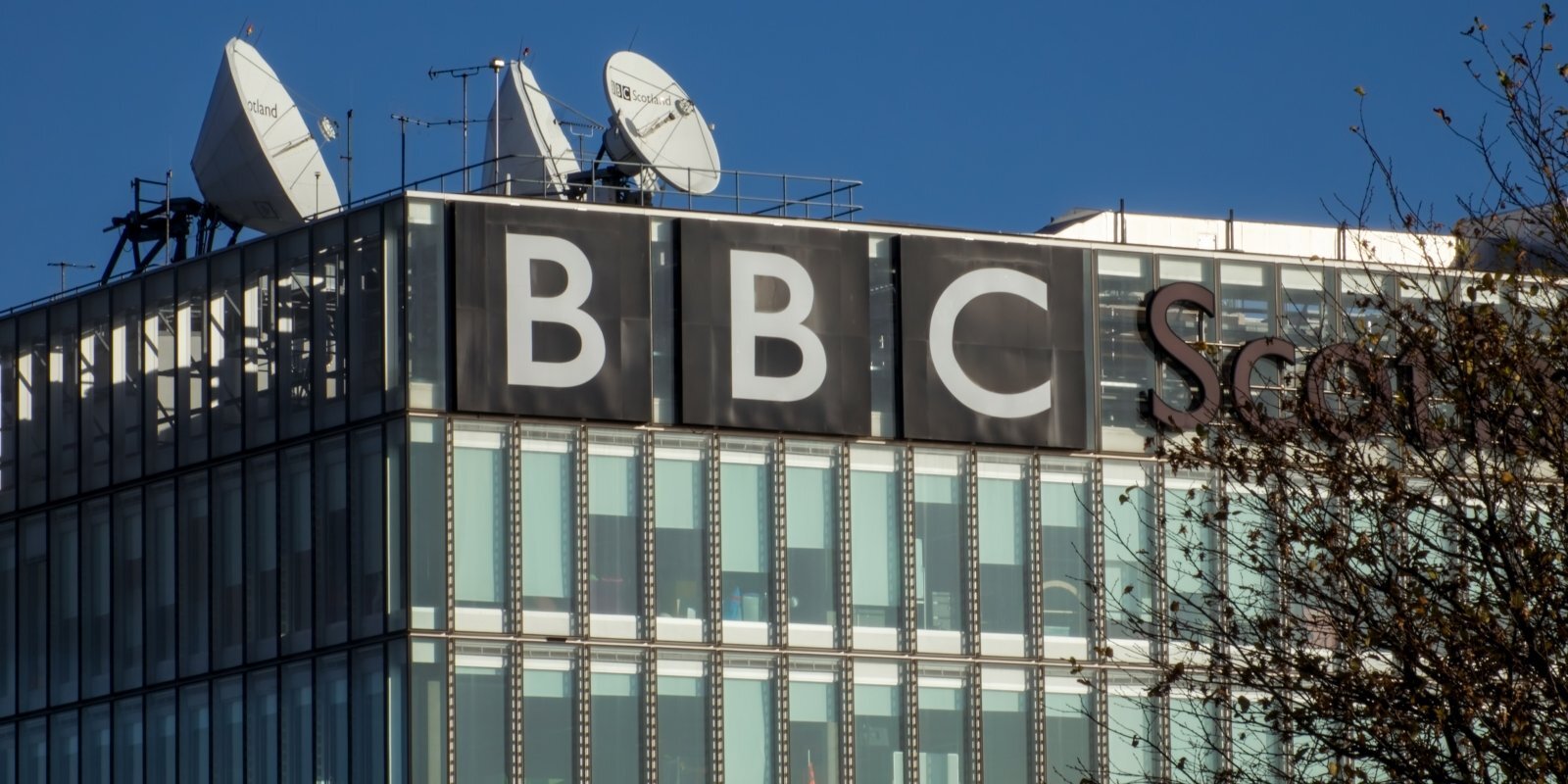 BBC zīmola stāsts: radio, kas iepazīstināja Padomju Savienību ar rokmūziku