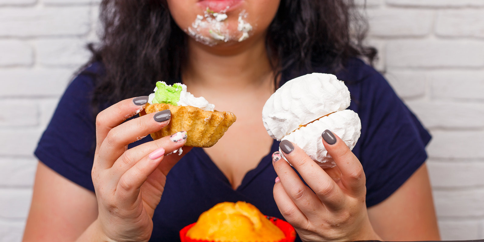 Kad ēdiens kontrolē dzīvi: būtiskākais par kompulsīvo pārēšanos