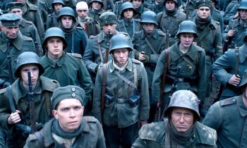 Cauri dubļu un asiņu jūrām: 'Netflix' jaunā 'Rietumu frontē bez pārmaiņām' ekranizācija