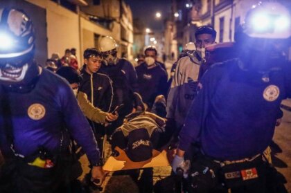 Foto: Protestos pret jauno Peru prezidenti gājuši bojā septiņi cilvēki