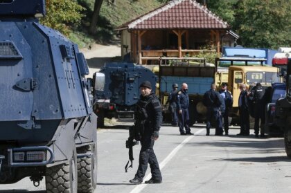 Латвийские миротворцы в Косово попали под обстрел