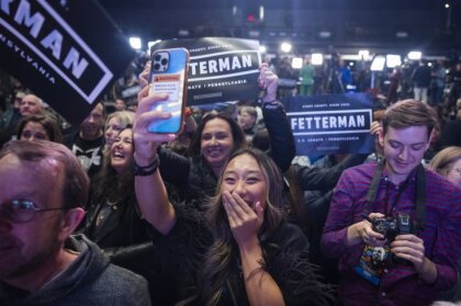 ASV vidustermiņa vēlēšanas: veiksmīgs starts demokrātiem; vairākos štatos pirmo reizi uzvarējušas sievietes