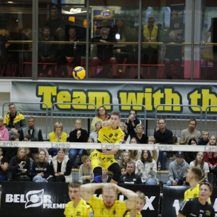 Volejbolisti ārzemēs: Dardzānam 32 punkti uzvarā Somijas volejbola čempionāta spēlē