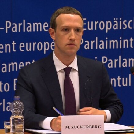 Zakerbergs sola EP deputātiem izmaiņas 'Facebook'