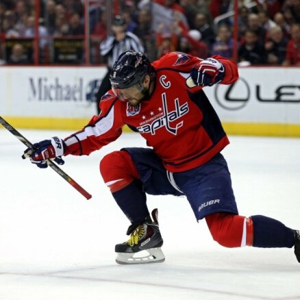 ВИДЕО: Гол Овечкина признан лучшим на прошлой неделе в НХЛ