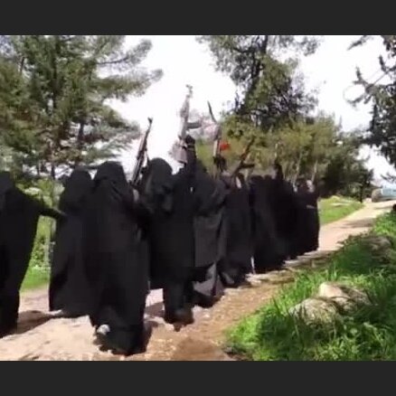 Sīrijā parādījusies noslēpumaina sieviešu džihādistu brigāde; pieprasa vienlīdzību ar vīriešiem