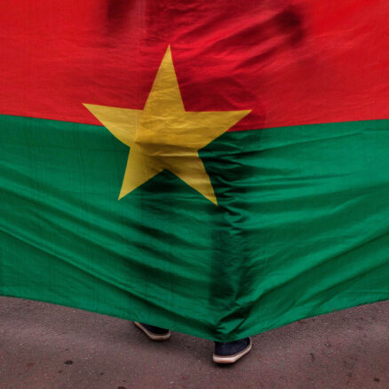 Burkinafaso divos uzbrukumos nogalināti vismaz 29 cilvēki