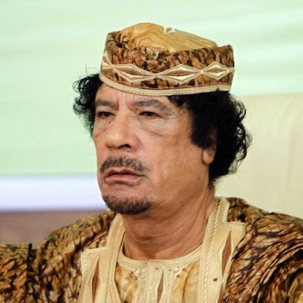 Laikraksts: Alžīrija ignorējusi Kadafi  lūgumus viņu uzņemt