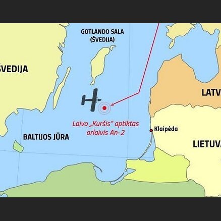 Pilotu Baltijas jūrā nogrimušās lidmašīnas kabīnē nav; jūrā pamanīts peldošs objekts