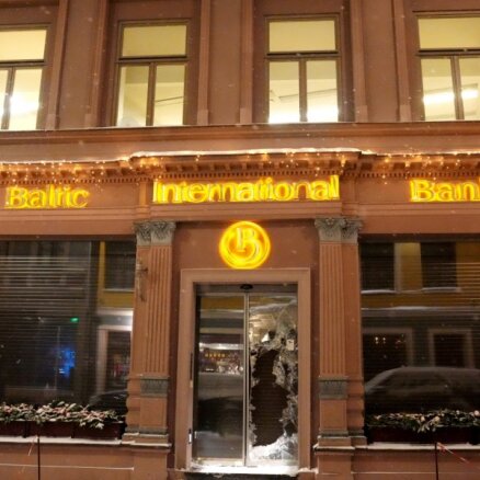 "Скорее всего, совпадение". Остановка работы Baltic International Bank и его обыск со взломом - это разное