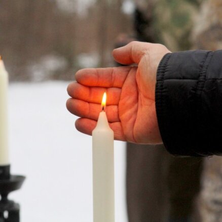 Латвийские традиции похорон меняются под влиянием пандемии