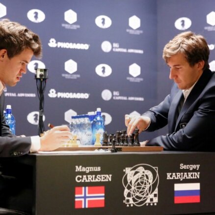 Каспаров назвал "недоразумением" возможное чемпионство Карякина