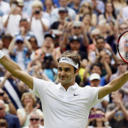 Федерер — новый лидер по победам на "Уимблдоне", а Джокович обошел Коннорса