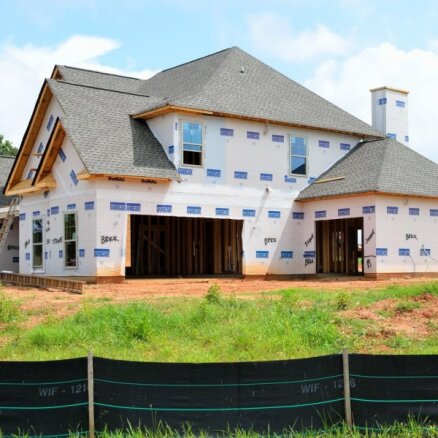 Строительство частного дома: что делать, если кредита не хватает на расходы?