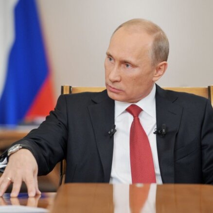 Putins rosina visus balsošanas iecirkņus aprīkot ar tīmekļa kamerām