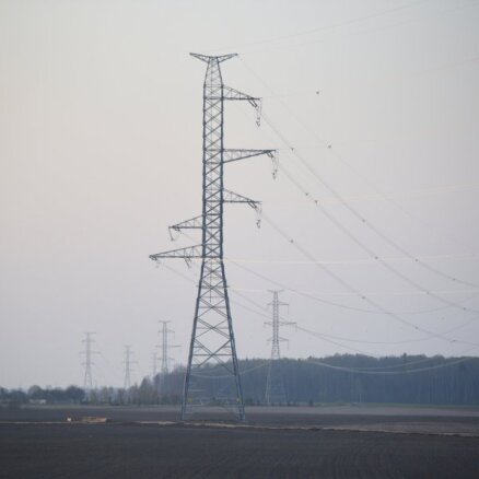 Faktu pārbaude: Nedēļas beigās Baltijas valstīs nav gaidāms elektroenerģijas 'black-out'