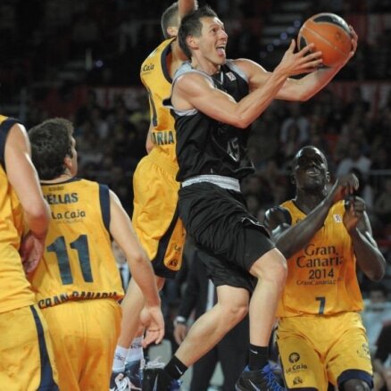 Spānijas ACB līgas spēlē Valtera komanda pārspēj Blūma klubu