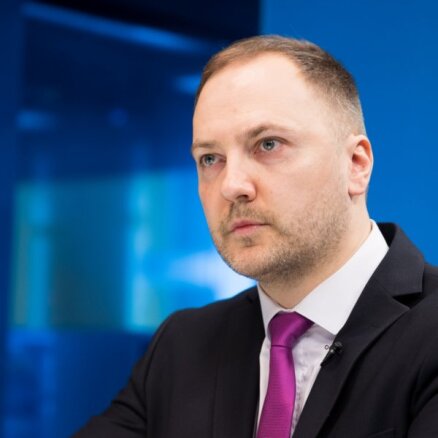 Глава МВД ждет четкой позиции прокуратуры по делу задержанного начальника Погранохраны Латвии