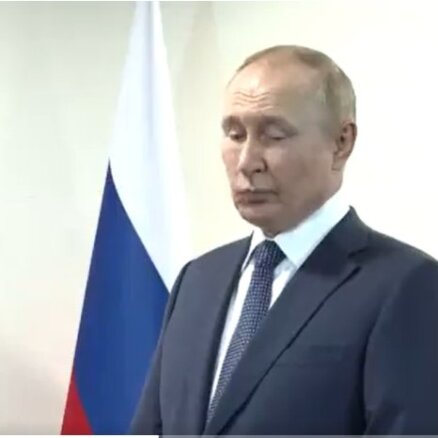 "Старательный проситель", которого заставляют ждать. Что западная пресса пишет о Путине на саммите ШОС в Самарканде