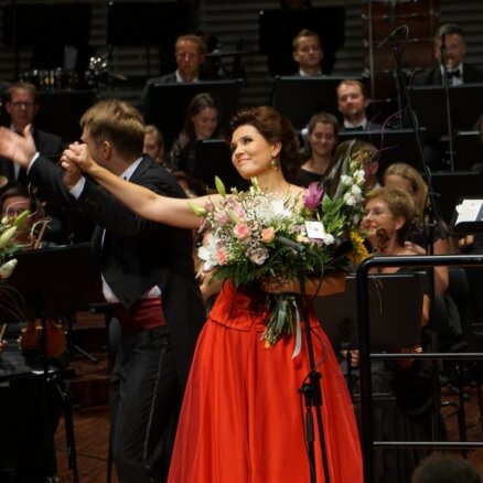 Foto: Ar Marinas Rebekas uzstāšanos izskanējis klasiskās mūzikas festivāls 'Šalc'