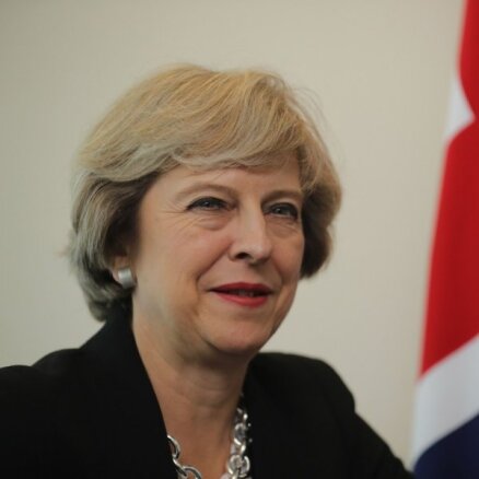 Britu konservatīvie zaudē absolūto vairākumu