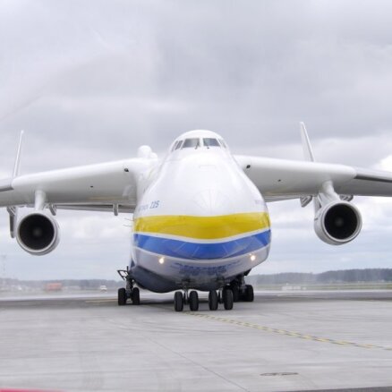 Rīgā ierodas pasaulē lielākā lidmašīna