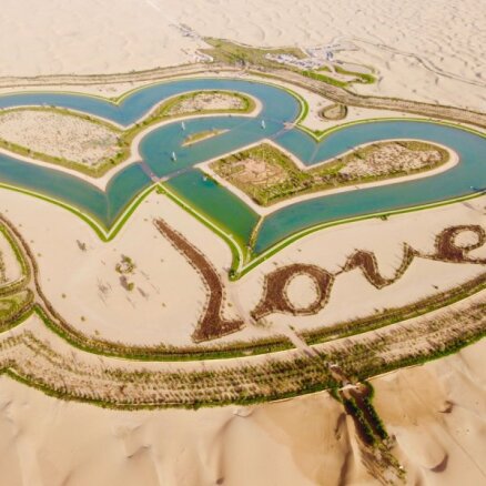 Brīnumaina oāze tuksneša vidū – Mīlestības ezers Dubaijā