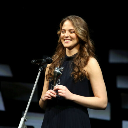 'Lielā mūzikas balva': Gada jaunā mūziķa titulu iegūst klarnetiste Anna Gāgane