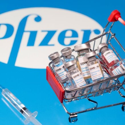 EZA rekomendē apstiprināt balstvakcināciju ar 'Pfizer' no 12 gadu vecuma