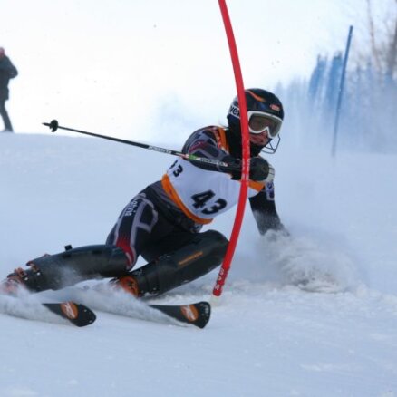 Lelde Gasūna uzvar slaloma sacensībās Austrijā