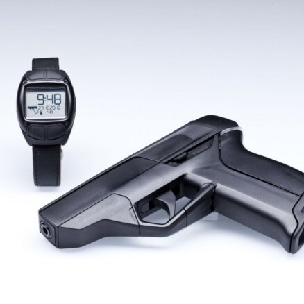 ASV oficiāli sāk pārdot pirmo 'gudro' pistoli