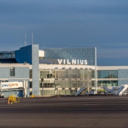 Lietuva aizliedz aviosatiksmei izmantot Baltkrievijas gaisa telpu