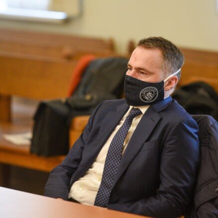 Lemberga dēls lūgs apelācijas instanci arestēt viņam un māsai piederošu mantu