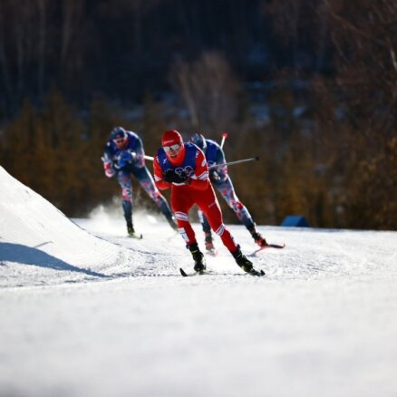 Latvijas distanču slēpotāji 4x10 km stafetē apsteidz tikai Kazahstānu