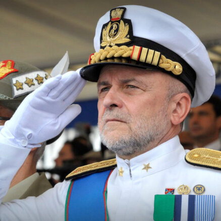 Krievija ap Eiropu būvē 'dzelzs loku', paziņo Itālijas admirālis