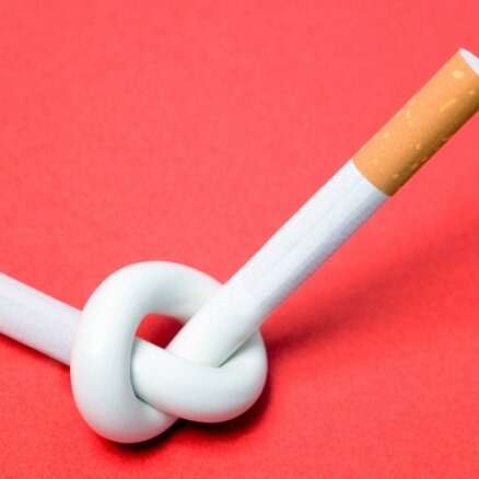 Aizliedz smēķēt uz balkoniem, ārstniecības iestādēs un citviet; ierobežojumus attiecina arī uz elektroniskajām cigaretēm