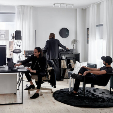 ФОТО. IKEA выпустила специальную коллекцию мебели совместно с музыкальным коллективом Swedish House Mafia