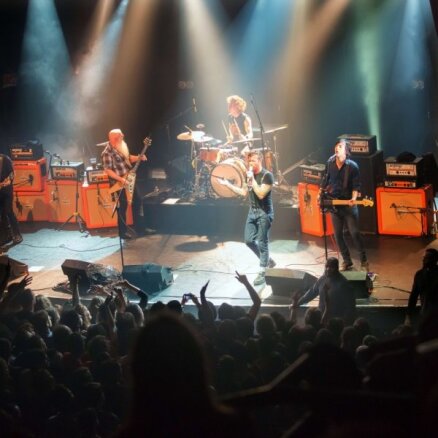 Eagles of Death Metal возвращаются после парижского теракта