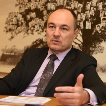 Премьер заявил, что он против Парадниекса в роли главы Фонда интеграции