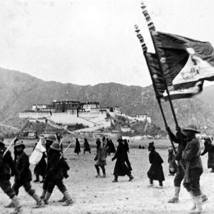 Atskats vēsturē: Pirms 65 gadiem komunistiskās Ķīnas armija panāca Tibetas pakļaušanos