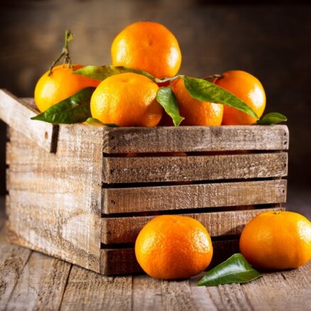 Aromātisko mandarīnu laiks: vai ar to ēšanu var pārspīlēt un kas tajos vērtīgs