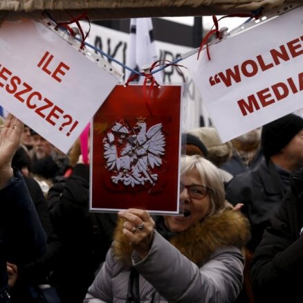 'Delfi' Polijā: Ja gribi valdīt – kontrolē medijus