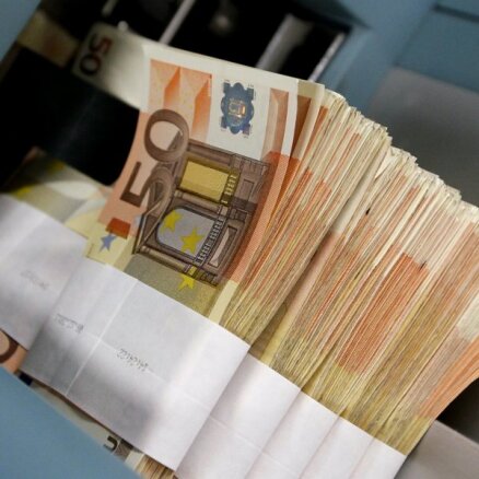 200 miljoni eiro šobrīd, bet cik vēlāk? Latvijas valsts parāda maksājumi draud būtiski pieaugt