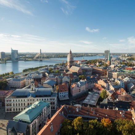 Parki, takas, muižas un muzeji: plašas atpūtas iespējas Rīgā un tās apkārtnē