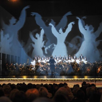 Foto: Izskanējuši spožie Galā koncerti 'Mūsu operai 100'
