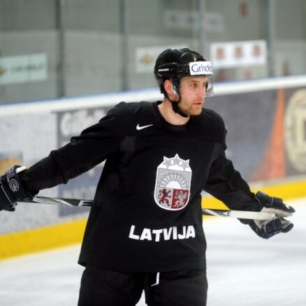 Širokovs: Ar nevienu KHL klubu vēl neesmu vienojies
