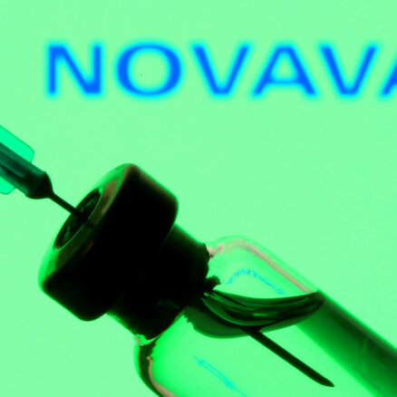 Первые вакцины Novavax от Covid-19 Латвия получит через месяц
